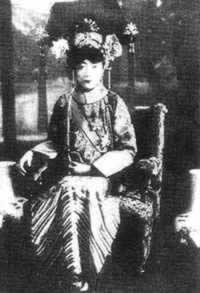 历史上的今天，溥仪在长春就任“满洲国”皇帝