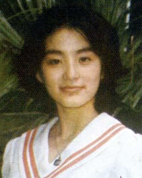 《窗外》最初考虑由甄珍或张艾嘉主演,秦汉选了林青霞演女主角