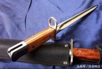 三棱军刺为何会被淘汰?原来存在缺陷,只有用过的老兵才懂!