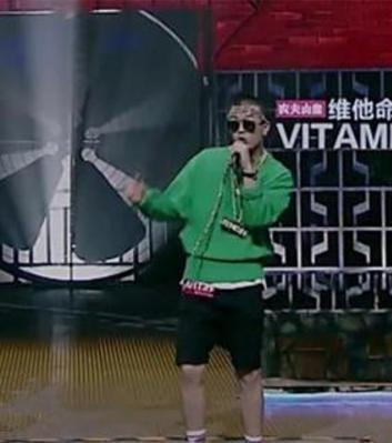 Brantb Rapper China 为了中国有嘻哈,BrAnTB小白花了十万买衣服?我信了!