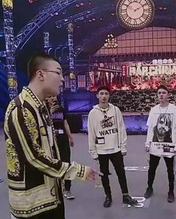 Brantb Rapper China 为了中国有嘻哈,BrAnTB小白花了十万买衣服?我信了!