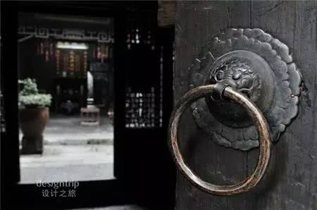 门上的艺术:中国古代锁具与门把手