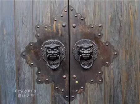 门上的艺术：中国古代锁具与门把手