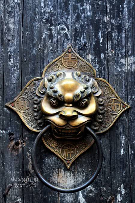 2025款问界M5隐藏门把手怎么应急开启 问界M5四驱版落地价是多少