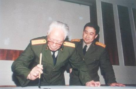 这一家是将门之家的完美显现, 四个儿子都是将军, 一门五将!