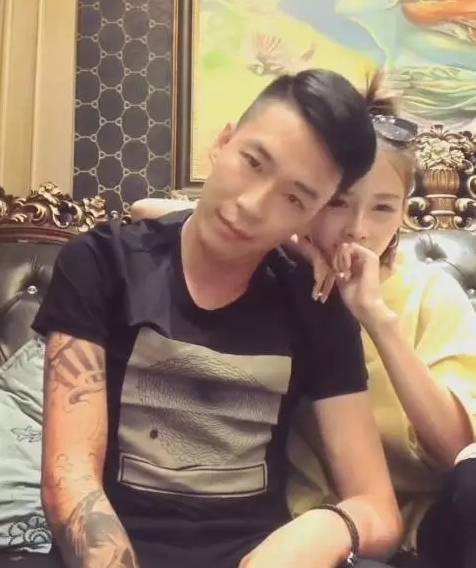 天佑好兄弟"撕逼"大战,磕巴东大骂刘一手,让刘一手道歉