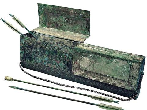 你见过秦朝军队的青铜武器吗？这些武器_新浪新闻