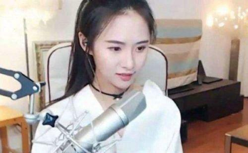 斗鱼四美究竟谁是一姐?斗鱼:现在只能是三选一了!__财经头条__新浪财经