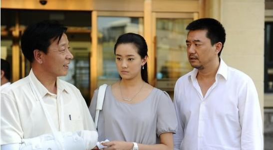 16岁演《马大帅》,撞脸汤唯赵本山力捧,如今演烂片嫁为人妇!|孟真|赵本山|汤唯|马小翠|腼腆_新浪新闻