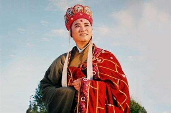 西游记中唐僧称呼女人为女施主或女菩萨，这两个称呼有何区别？|西游记|施主|唐僧