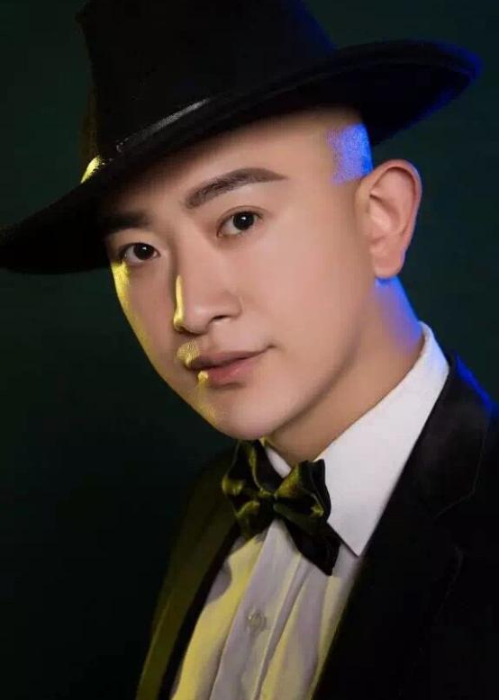 著名反串演员王帅荣获第十五届中国公益形象大使