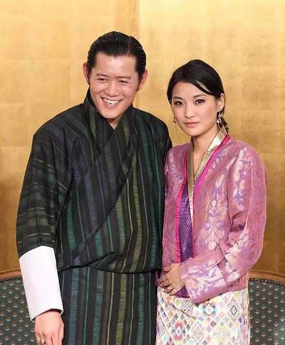 不丹国王的浪漫爱情 “等你长大了, 我就娶你”一等便是14年