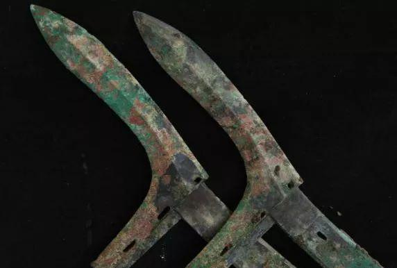 戟的发展简史:在戈和矛的基础上演进从实战兵器刀礼仪兵器_新浪新闻