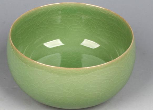宋代青瓷中的精品:梅子青和影青瓷_新浪新闻