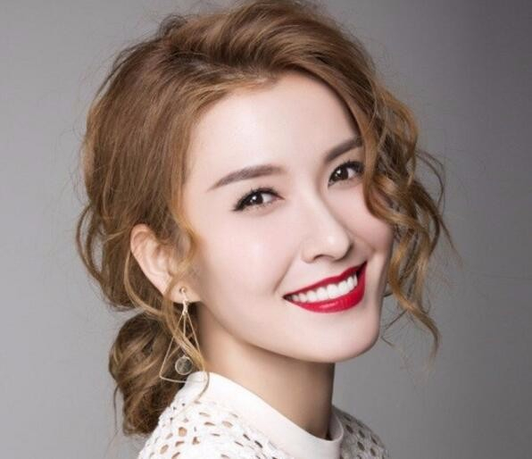 《生逢灿烂的日子》中的心机女叶琪，生活和剧中的形象天壤之别！|叶琪|心机|剧中|徐洁儿|生逢灿烂的日子_新浪新闻