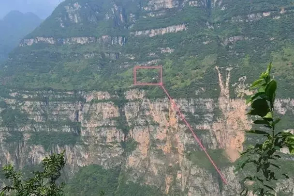四川有个天梯上的村庄!峡谷为梯,绝壁为路
