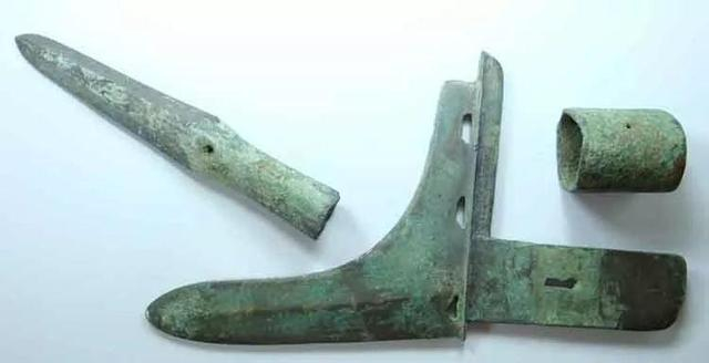 戟的发展简史:在戈和矛的基础上演进从实战兵器刀礼仪兵器_新浪新闻