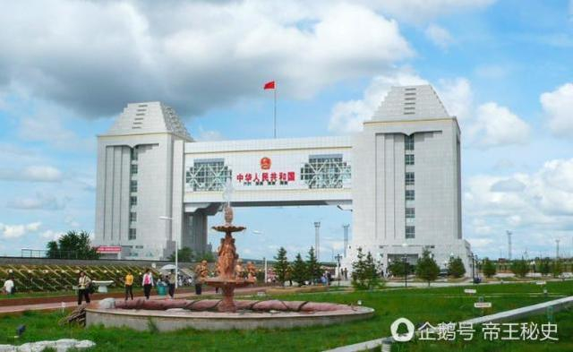 中国边境上霸气的六大国门,第5座堪称中国国门之最|国门|口岸|满洲里|中蒙|铁路_新浪新闻