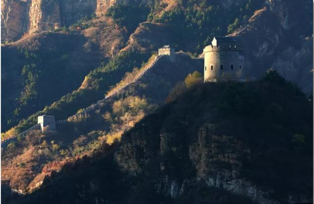 三界碑 一脚踏三省登山徒步 红石门 黄崖关长城