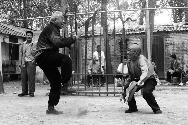 中国古代十八般兵器中,此兵器最玄乎,很少有人知道它真实的样子|锤子|兵器|真实的_新浪新闻