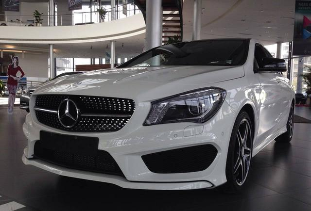 Cla260 40多万最美奔驰跑车:2017款奔驰CLA260 4MATIC评测