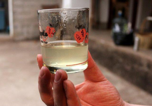 酿造好的低度白酒浑浊怎么办——几招教你除浊