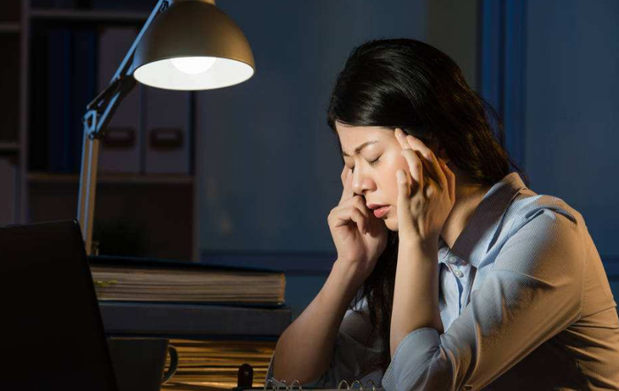 长期熬夜不睡觉居然也会导致肥胖|肥胖|减肥|脂肪_新浪新闻