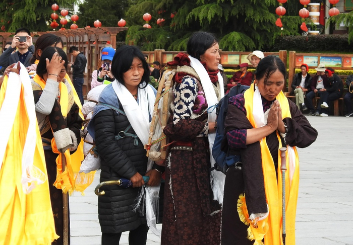 这些不丹人为何千里迢迢到大昭寺朝圣