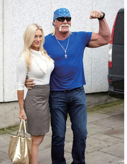 他只在乎权利和金钱