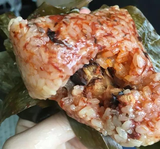 集齐这7款奇葩粽子,还能召唤一个端午假期!|粽子|肉粽|鱼肉_新浪新闻