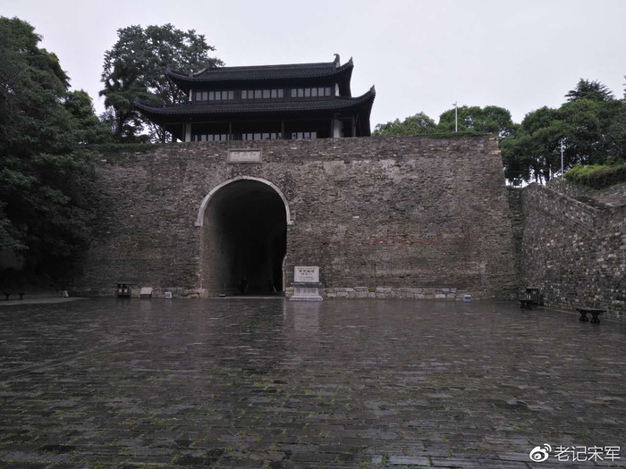 南京城墙故事(一):瓮城在外的神策门