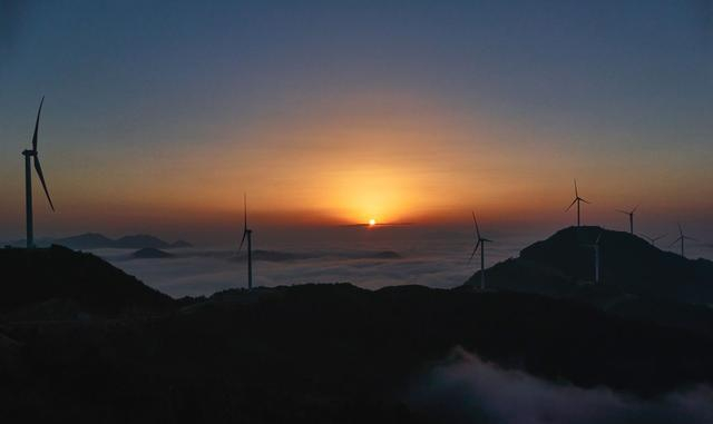 客家寻乌：超震撼最新江西省寻乌县航拍+延时拍摄基隆山美丽云海|寻乌|寻乌县|航拍_新浪新闻
