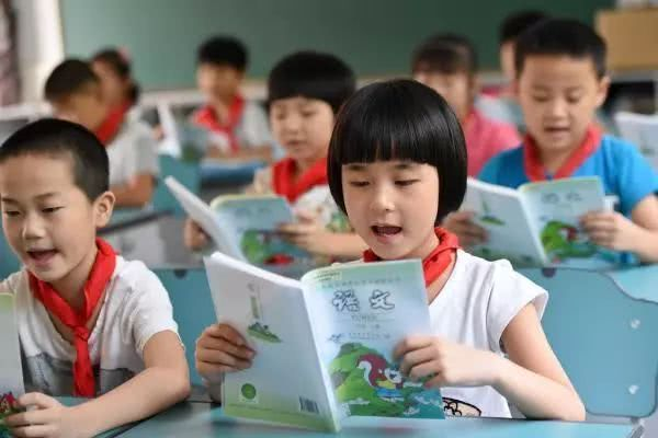 爸妈速存!100篇中小学语文教材课文示范朗读来了!