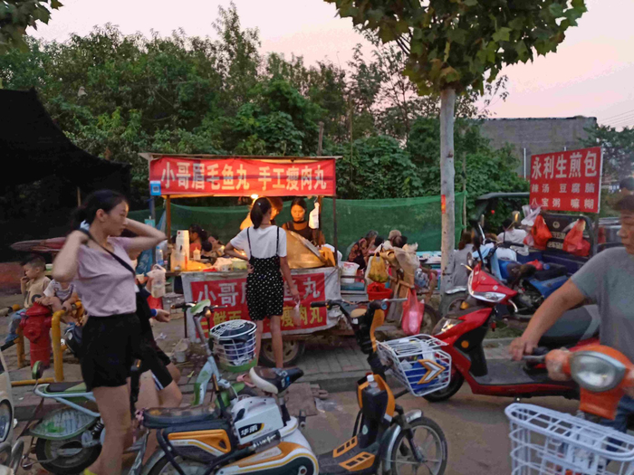 同城300元快餐无限吃?揭秘省钱攻略与隐藏风险