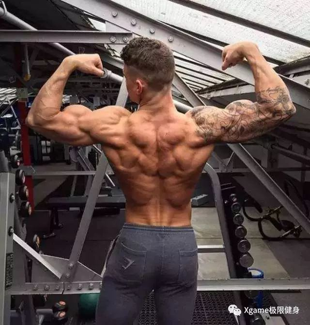 练背没感觉、练后不酸痛?4个小技巧练炸你的背!