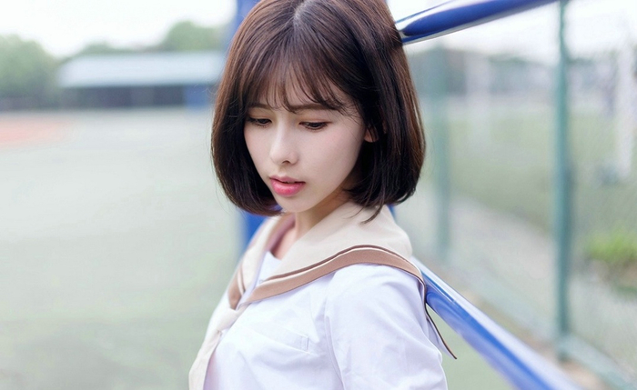 漂亮脸蛋清纯短发学生妹校园秀气优雅甜美可爱靓丽白皙唯美写真