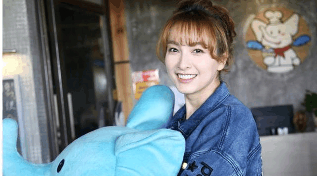 郑爽李小璐都在用的平价化妆品! 可以说很物美价廉了!