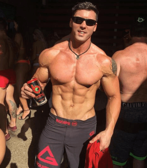 增加薄弱侧的训练组数、次数，你的身材很快就会变得匀称起来！