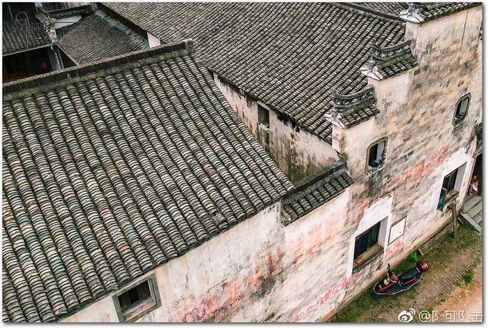 千柱屋,又名斯盛居,是斯氏古民居建筑群中规模最宏大的台门|千柱屋|台门|古民居|屋柱|白湖镇_新浪新闻