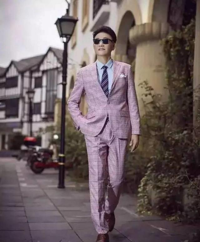 网红|胡海|瑜伽_新浪新闻