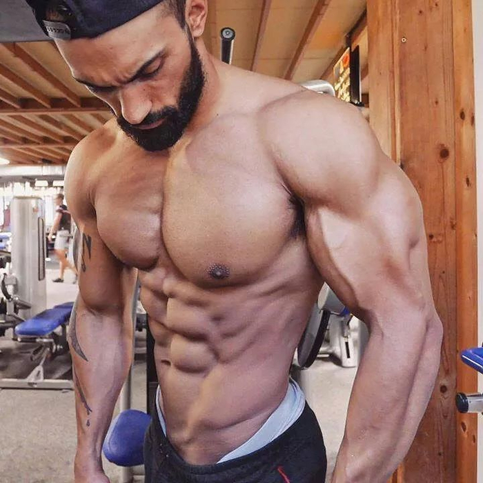 整个社会缺乏一种阳刚之气