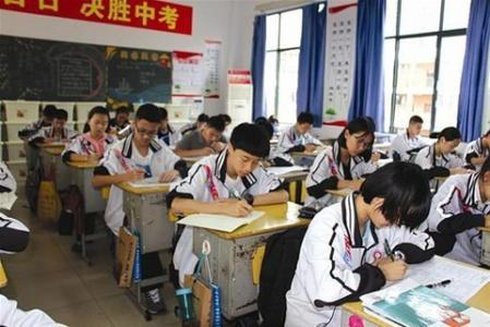 孩子马上高中了,初中基础对她影响大吗?很多家长要哭了