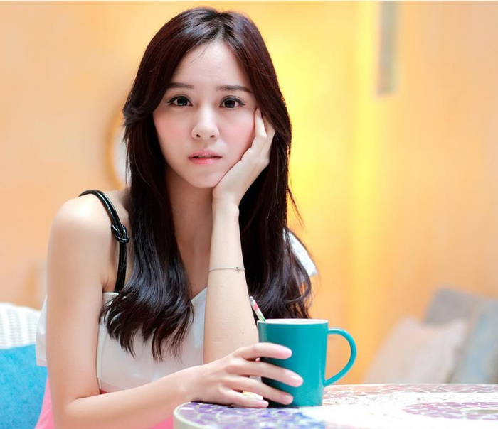 没想到单纯的射手女还花痴