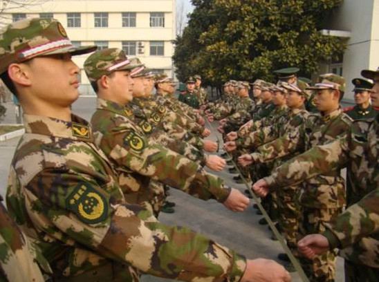 新兵入伍，新兵连的考核标准是什么？即将入伍的新兵来看看！|新兵|入伍|合格|训练|连队_新浪新闻