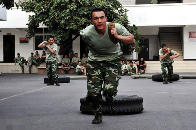 新兵入伍，新兵连的考核标准是什么？即将入伍的新兵来看看！|新兵|入伍|合格|训练|连队_新浪新闻