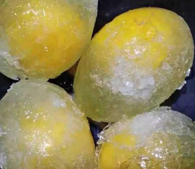 见过冻过的水果，冻豆腐冻鸡蛋冻香蕉冻苹果很好吃哦