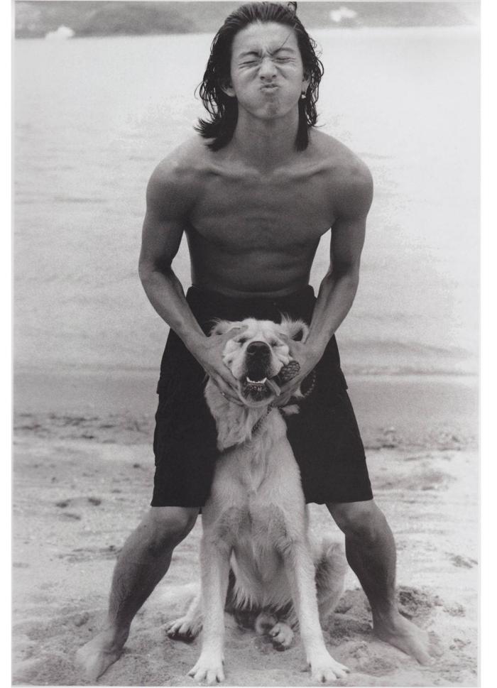 木村拓哉.1996年写真集. 超越了性别、模糊了刚柔的美。横须贺功光