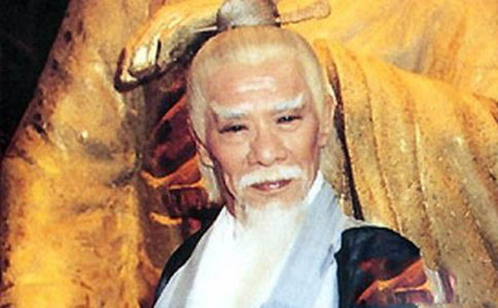 张三丰都不敢挑战的阳顶天,到底强在哪?金庸:他练降龙十八掌