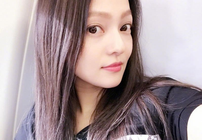 小仙女张韶涵年近40为何还不结婚，揭秘张韶涵坎坷情史啊！_新浪新闻