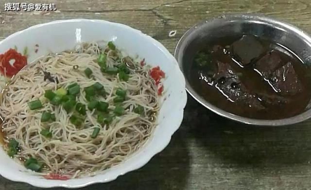 一碗捞化,满满的家乡味道,福州本地人的最爱|猪血|福州|福州人